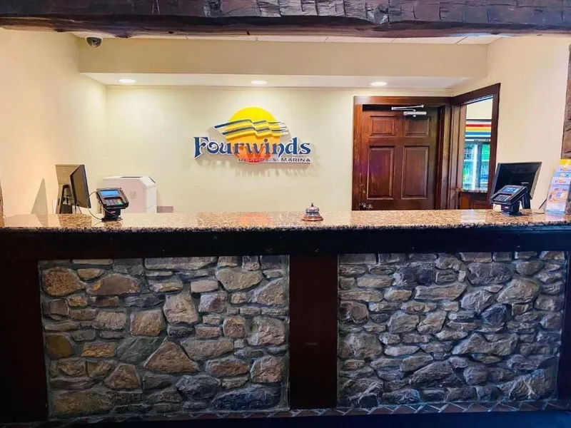 Fourwinds Lakeside Inn & Marina hotel detail image 2