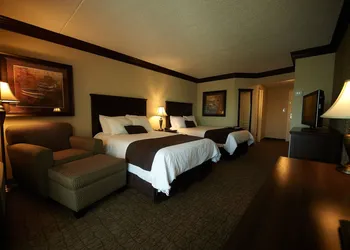 Fourwinds Lakeside Inn & Marina hotel thumbnail 4