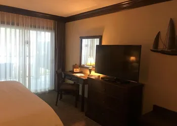 Fourwinds Lakeside Inn & Marina hotel thumbnail 6