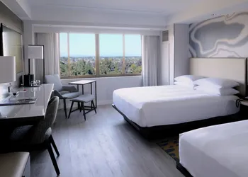 Long Beach Marriott hotel thumbnail 3