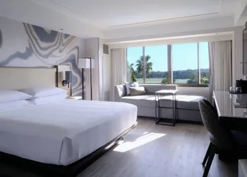 Long Beach Marriott hotel thumbnail 4