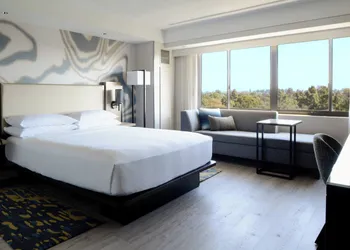 Long Beach Marriott hotel thumbnail 5