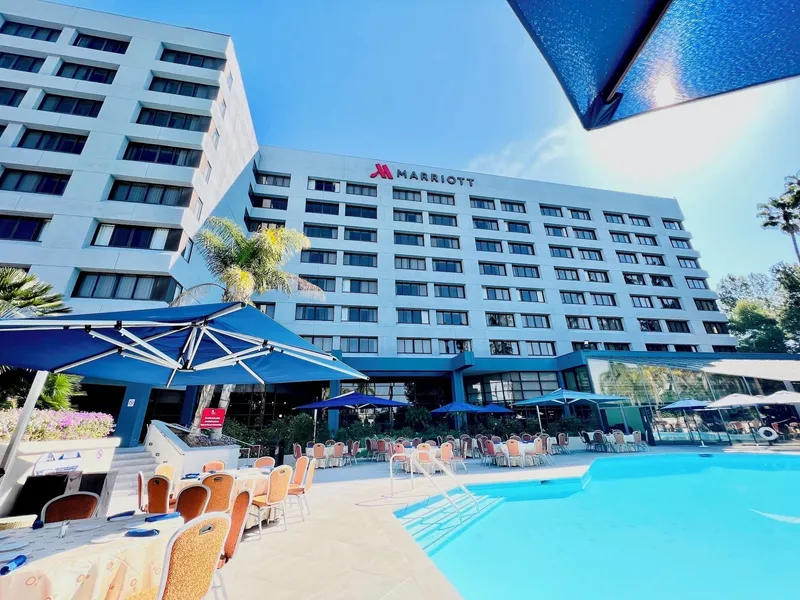 Long Beach Marriott hotel detail image 6