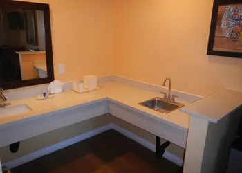 Rodeway Inn Carson - Los Angeles South hotel thumbnail 3