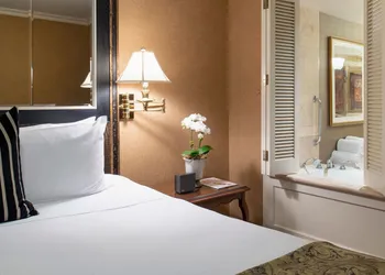 Wedgewood Hotel & Spa hotel thumbnail 7