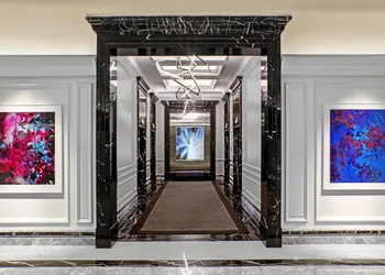 Four Seasons Hotel Chicago hotel thumbnail 3