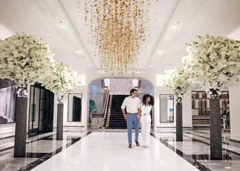 Four Seasons Hotel Chicago hotel thumbnail 6