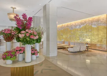 The Beverly Hilton hotel thumbnail 8