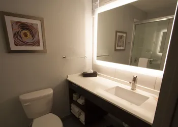 Holiday Inn Alexandria - Downtown by IHG hotel thumbnail 7