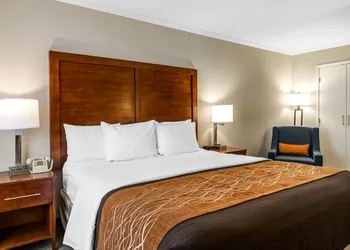 Comfort Inn Santa Monica - West Los Angeles hotel thumbnail 5