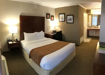 Comfort Inn Santa Monica - West Los Angeles hotel thumbnail 6