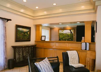 Napa Valley Hotel & Suites hotel thumbnail 6