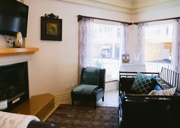 Napa Valley Hotel & Suites hotel thumbnail 7