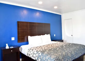 Rodeway Inn Swainsboro hotel thumbnail 7