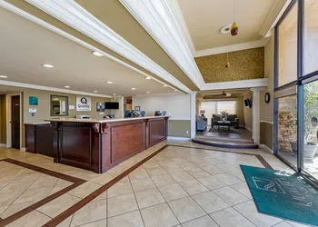 Quality Inn Long Beach - Signal Hill hotel thumbnail 2