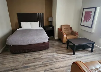 Quality Inn Long Beach - Signal Hill hotel thumbnail 7