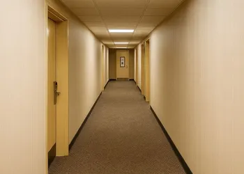 The Floral Park Motor Lodge hotel thumbnail 2