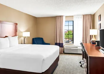 Comfort Inn Santa Fe South hotel thumbnail 5