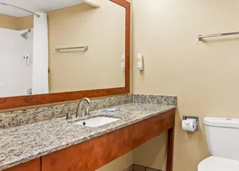 Comfort Inn Santa Fe South hotel thumbnail 8