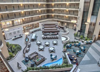 Embassy Suites by Hilton Indianapolis North hotel thumbnail 2