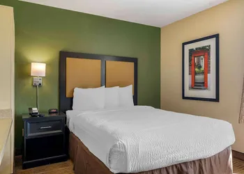 Extended Stay America Suites Chicago Gurnee hotel thumbnail 6