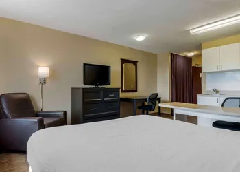 Extended Stay America Suites Chicago Gurnee hotel thumbnail 7