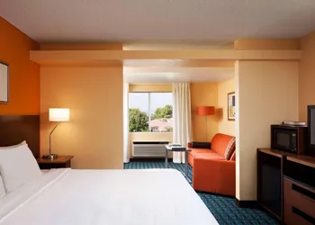 Country Inn & Suites by Radisson, Phoenix Airport, AZ hotel thumbnail 7