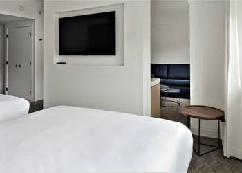 Delta Hotels by Marriott Kamloops hotel thumbnail 8