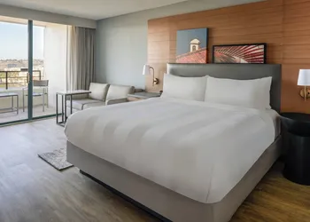 San Diego Marriott Mission Valley hotel thumbnail 7