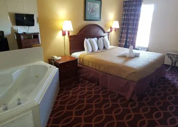 American Inn Evansville hotel thumbnail 3