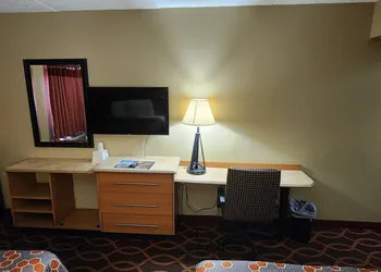 American Inn Evansville hotel thumbnail 7