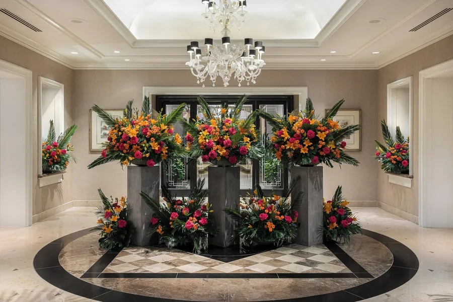 Four Seasons Los Angeles at Beverly Hills hotel detail image 2