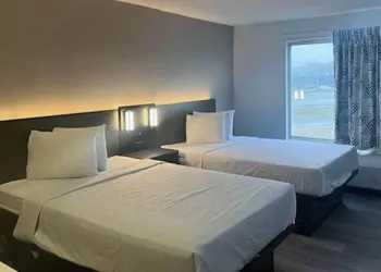 Studio 6 Suites Norcross, GA hotel thumbnail 8