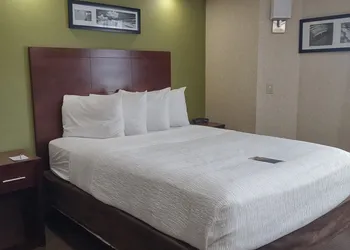 Baymont by Wyndham Flat Rock hotel thumbnail 7
