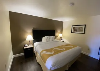 Quality Inn Del Rio hotel thumbnail 3