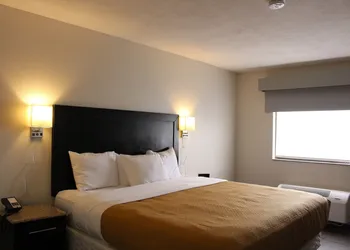 Quality Inn Del Rio hotel thumbnail 6