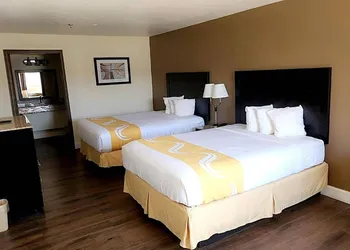 Quality Inn Del Rio hotel thumbnail 8