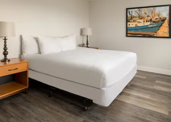 Astoria Riverwalk Inn hotel thumbnail 6