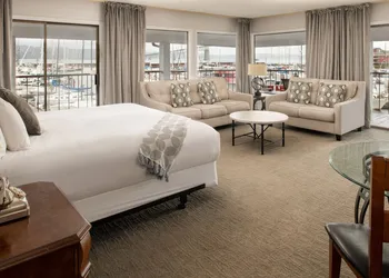 Astoria Riverwalk Inn hotel thumbnail 7