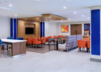 Holiday Inn Express La Mesa Near SDSU by IHG hotel thumbnail 2