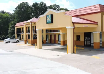 Quality Inn Acworth North hotel thumbnail 5
