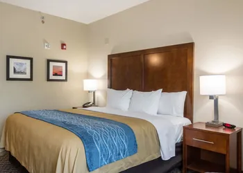 Comfort Inn Edwardsville - St. Louis hotel thumbnail 6
