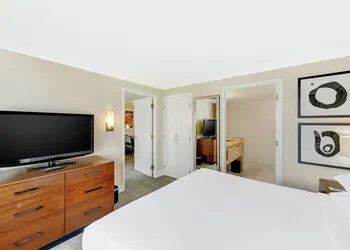 Embassy Suites by Hilton Anaheim Orange hotel thumbnail 7