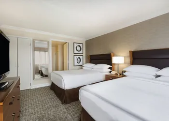 Embassy Suites by Hilton Anaheim Orange hotel thumbnail 8