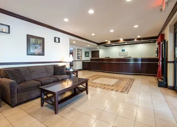 Quality Inn & Suites Quakertown - Allentown hotel thumbnail 3