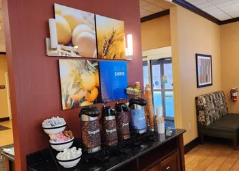 Comfort Inn Ballston hotel thumbnail 3