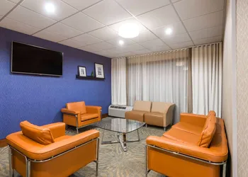Wingate by Wyndham Springfield hotel thumbnail 3