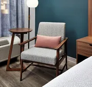 La Quinta Inn & Suites by Wyndham Thousand Oaks-Newbury Park hotel detail image 5