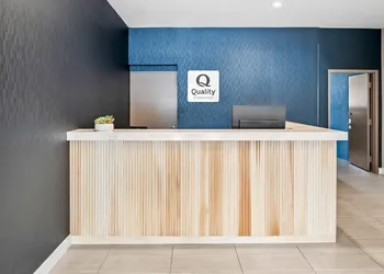 Quality Inn & Suites Hermosa Beach hotel thumbnail 4
