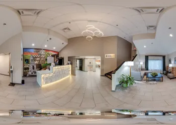Clarion Pointe Sevierville-Pigeon Forge hotel thumbnail 4